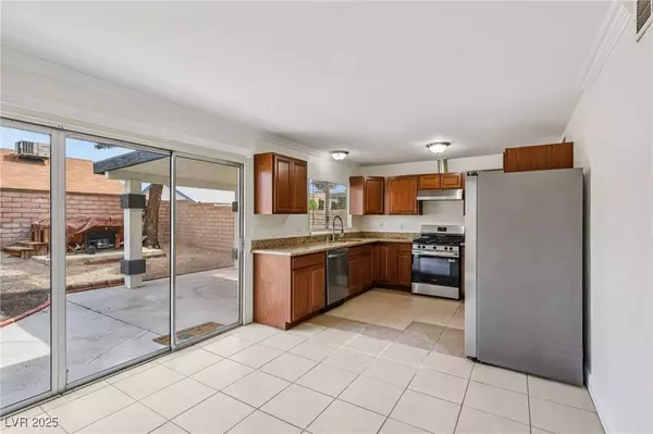 7000 Paddington WAY, Las Vegas, NV 89147