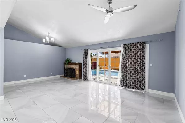 3999 Meadow Grove AVE, Las Vegas, NV 89120