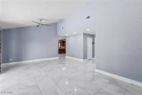 3999 Meadow Grove AVE, Las Vegas, NV 89120