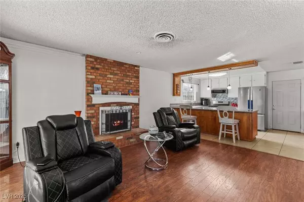 3948 Oakhill AVE, Las Vegas, NV 89121