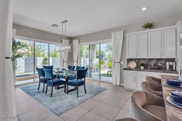 10325 Jade Point DR, Las Vegas, NV 89135