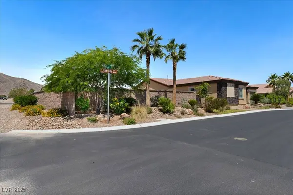 4317 Velvet Ridge CT, Las Vegas, NV 89129