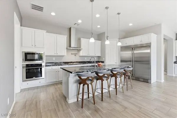 4317 Velvet Ridge CT, Las Vegas, NV 89129