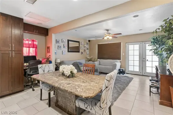 1305 N Mojave RD, Las Vegas, NV 89101