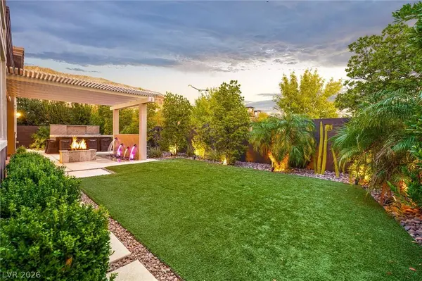 6268 PETROGLYPH AVE, Las Vegas, NV 89135