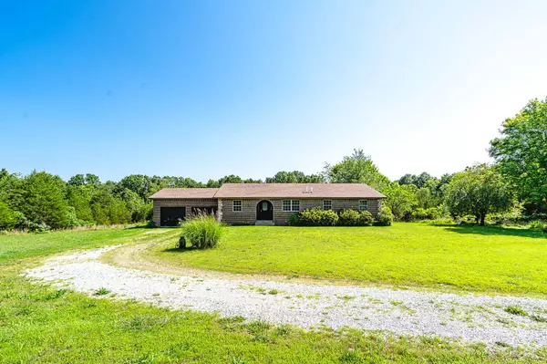 5506 County Road 9100, West Plains, MO 65775