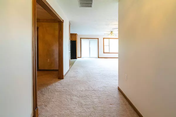 5506 County Road 9100, West Plains, MO 65775