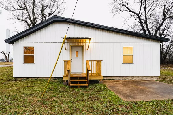 4229 Co Rd 2120, Pomona, MO 65789