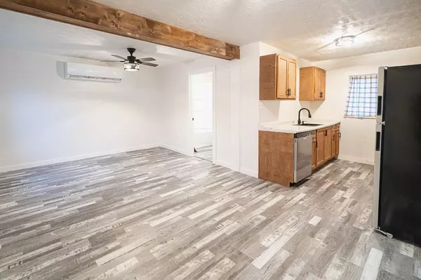 4229 Co Rd 2120, Pomona, MO 65789