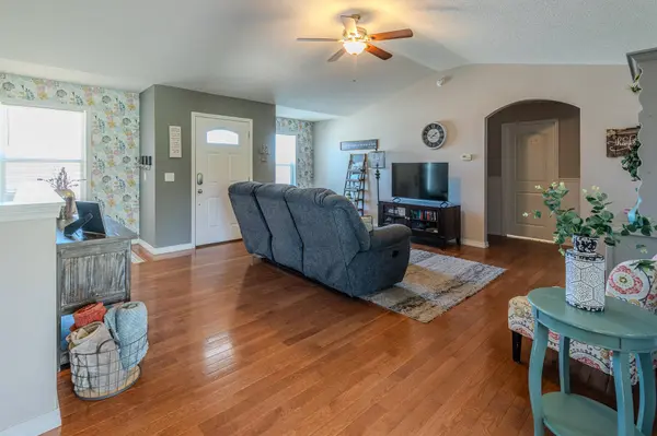 117 Cobblestone DR, West Plains, MO 65775