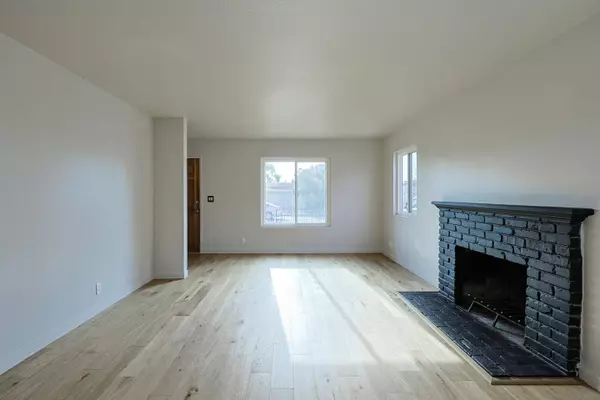 820 Daisy St, Escondido, CA 92027