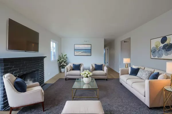 820 Daisy St, Escondido, CA 92027