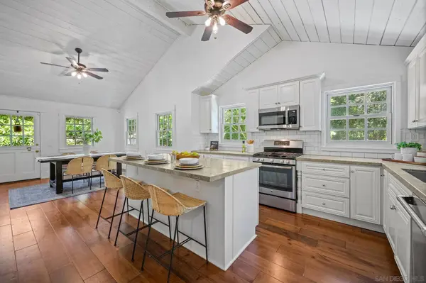 3412 Buena Creek Rd, Vista, CA 92084