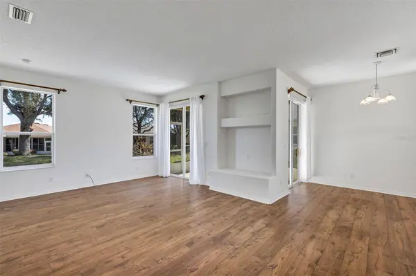 5054 PORTSMOUTH ST, Tavares, FL 32778