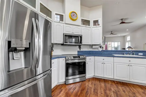 5481 BOUNTY CIR, Tavares, FL 32778