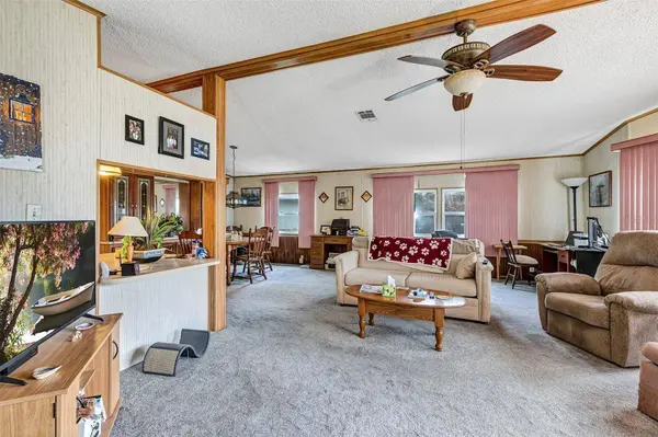 3033 MYAKKA RIVER RD, Tavares, FL 32778