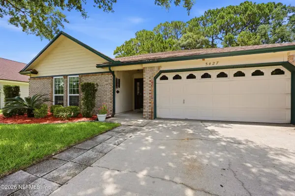 5427 BLUE PACIFIC DR, Jacksonville, FL 32257