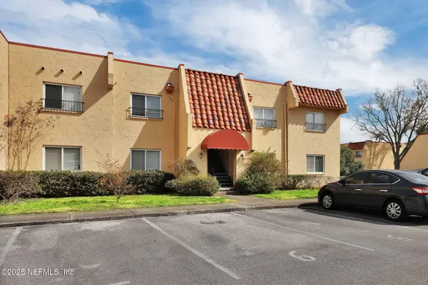 6619 LA MIRADA DR W #7, Jacksonville, FL 32217