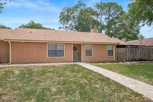 3824 MILLPOINT DR, Jacksonville, FL 32257