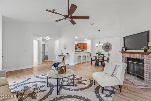 3824 MILLPOINT DR, Jacksonville, FL 32257