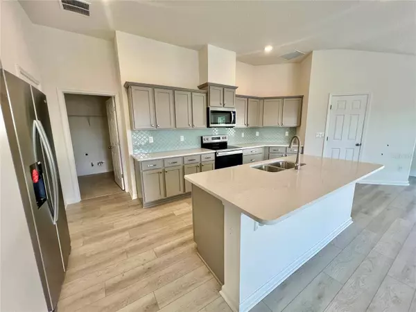 96 WAVERLY LN, Palm Coast, FL 32164