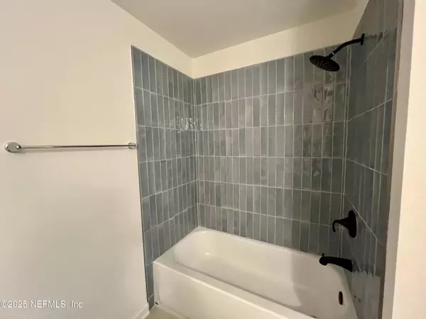 11112 SPRING MEADOW RD, Jacksonville, FL 32222