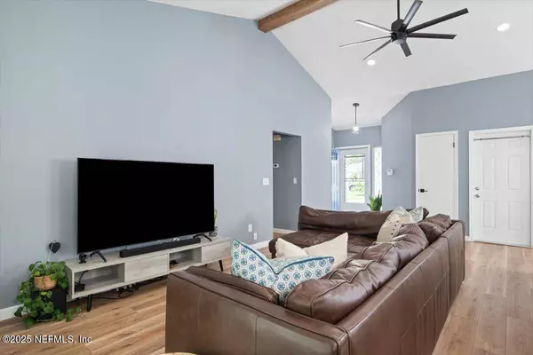 2892 ROCKFORD FALLS DR N, Jacksonville, FL 32224