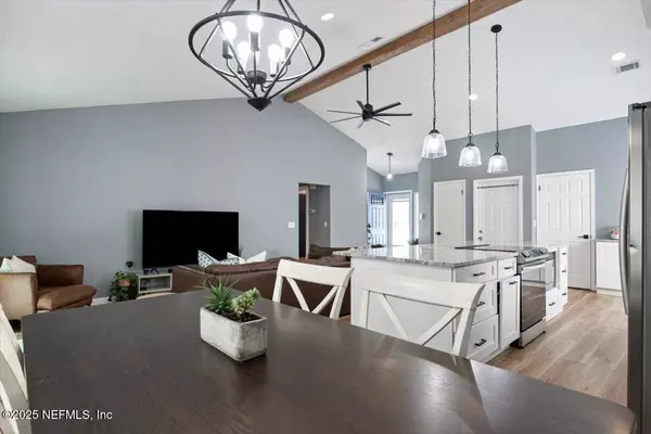 2892 ROCKFORD FALLS DR N, Jacksonville, FL 32224