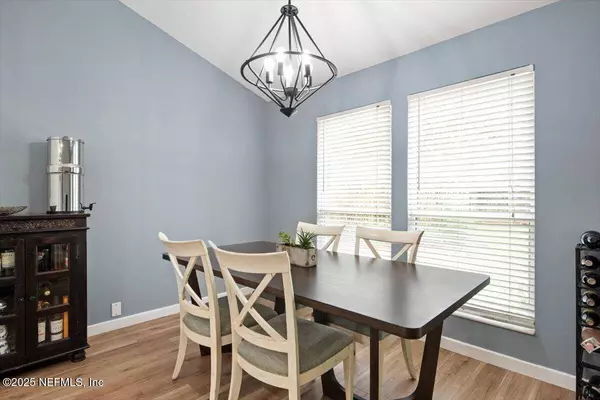 2892 ROCKFORD FALLS DR N, Jacksonville, FL 32224