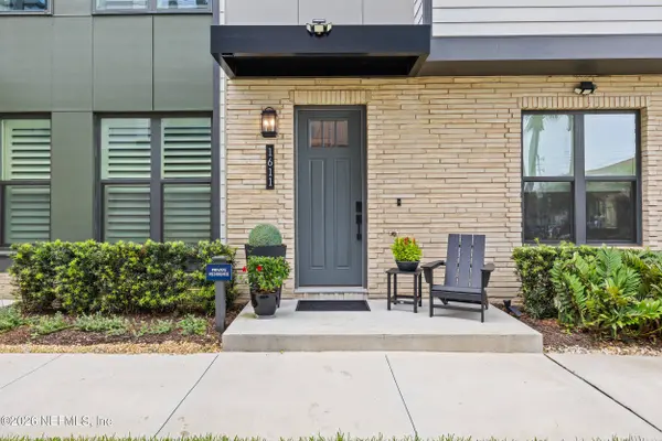 1611 PIAZZA PL, Jacksonville, FL 32207