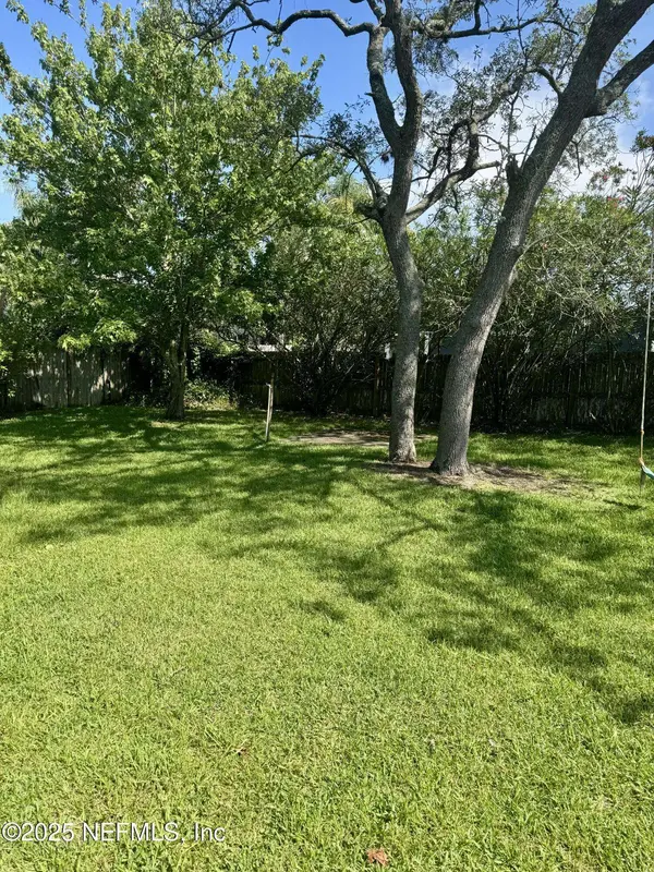 628 LOWER 8TH AVE S, Jacksonville Beach, FL 32250