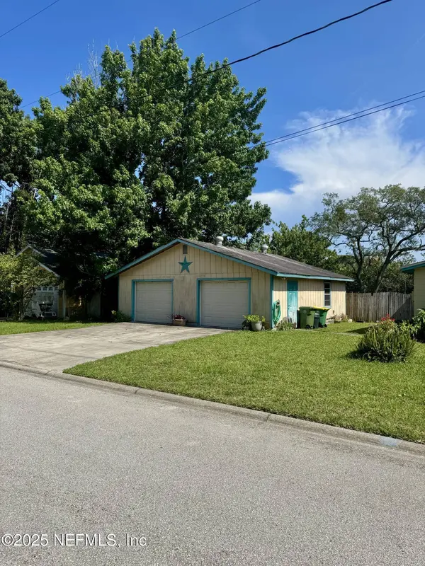 628 LOWER 8TH AVE S, Jacksonville Beach, FL 32250