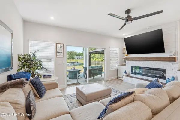 132 DAHLIA FALLS DR, St. Johns, FL 32259