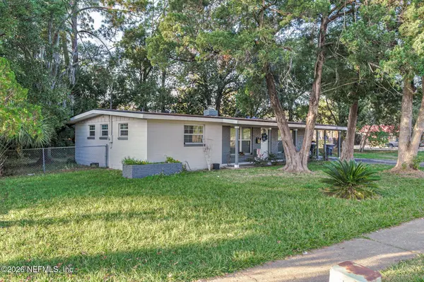 3008 CARREVERO DR W, Jacksonville, FL 32216
