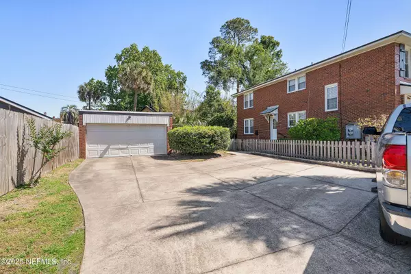 1233/1235 BELMONT TER, Jacksonville, FL 32207