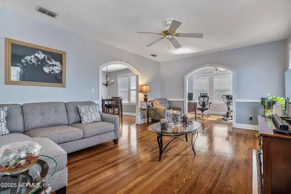 1233/1235 BELMONT TER, Jacksonville, FL 32207