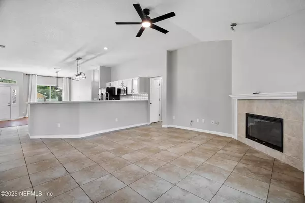 429 N BRIDGESTONE AVE, St. Johns, FL 32259