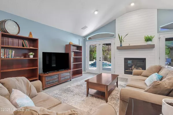 253 BELL BRANCH LN, St. Johns, FL 32259