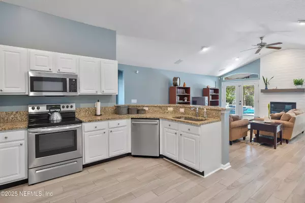 253 BELL BRANCH LN, St. Johns, FL 32259