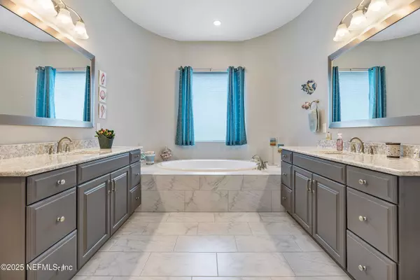 220 HONEY BLOSSOM RD, St. Johns, FL 32259