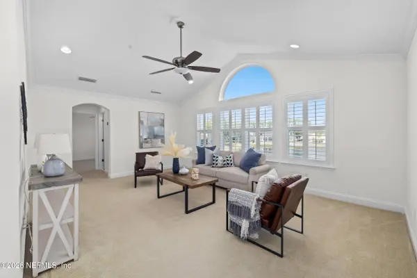 835 E DORCHESTER DR, St. Johns, FL 32259
