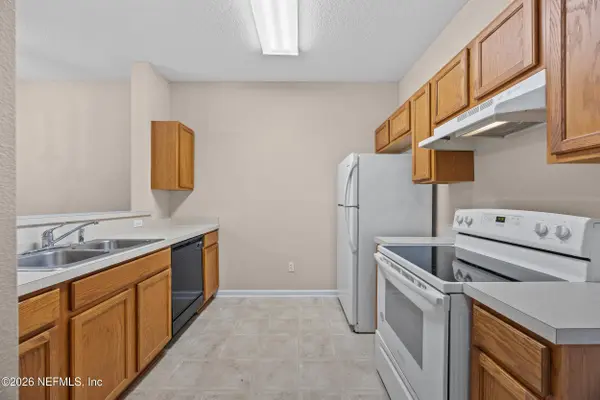 829 SOUTHERN CREEK LN, St. Johns, FL 32259