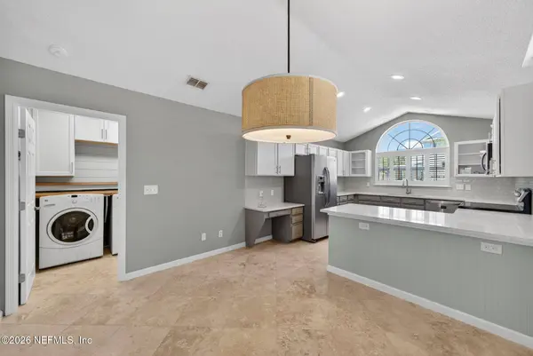 960 THEODORE AVE, Jacksonville Beach, FL 32250
