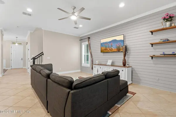 1629 FENTON AVE, St. Johns, FL 32259