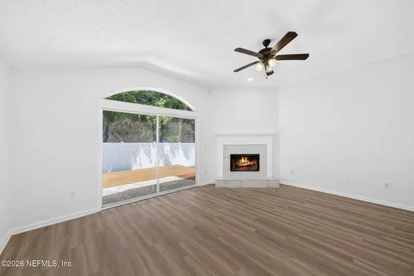 2778 LANTANA LAKES DR W, Jacksonville, FL 32246