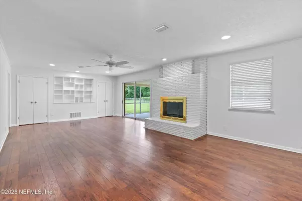 10873 SCOTT MILL RD, Jacksonville, FL 32223