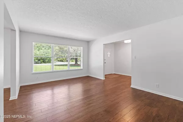 10873 SCOTT MILL RD, Jacksonville, FL 32223