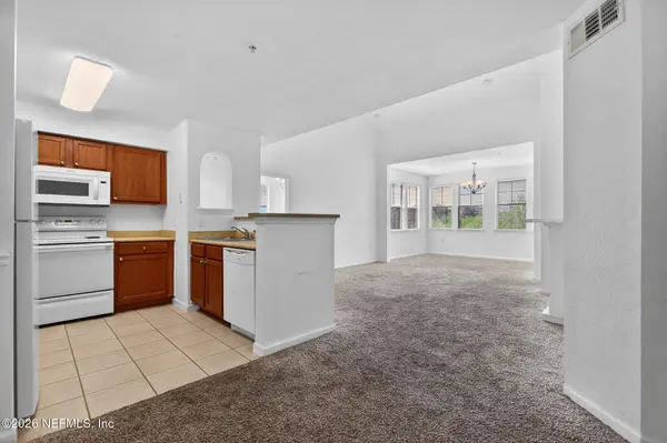 8550 TOUCHTON RD #537, Jacksonville, FL 32216