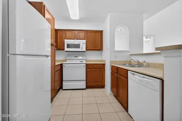 8550 TOUCHTON RD #537, Jacksonville, FL 32216