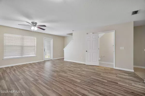 6700 BOWDEN RD #403, Jacksonville, FL 32216